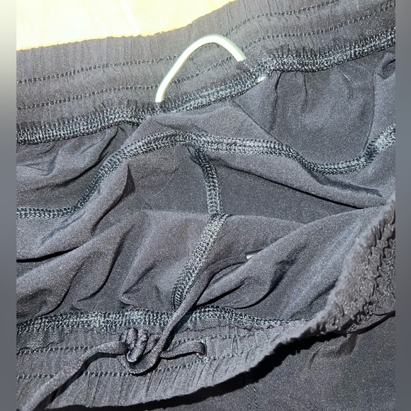 Men’s athletic shorts - Picture 4 of 4